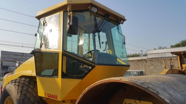 รถบด DYNAPAC CA602D