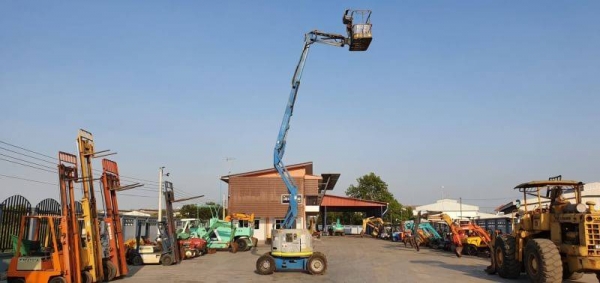 ขายด่วนรถกะเช้าJLG4&times;2HLขับเคลื่อน4ล้อเลี้อยวหน้าซ้ายขวารถหมุนได้รอบตัวกะเช้าก็หมุนได้ยก2ระดับยกสุง14เมตรเครื่องดีเซล3สูบสตาร์เครื่องดับเครื่องข้างบนข้างล่างได้แรงดีประหยัดน้ำมันแถมใช้ระบบไฟฟ้าสำรองทำงานก็ได้สุดยอดได้2ระบบเลยเป็นรถนอกเพื่งนำเข้ามาใหม