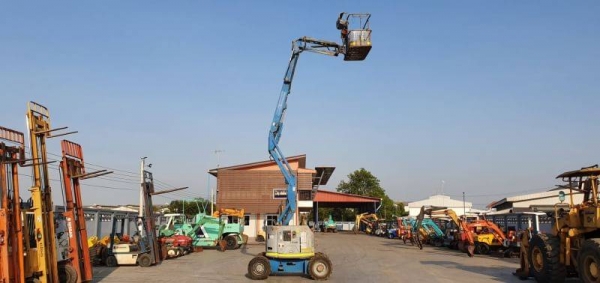 ขายด่วนรถกะเช้าJLG4&times;2HLขับเคลื่อน4ล้อเลี้อยวหน้าซ้ายขวารถหมุนได้รอบตัวกะเช้าก็หมุนได้ยก2ระดับยกสุง14เมตรเครื่องดีเซล3สูบสตาร์เครื่องดับเครื่องข้างบนข้างล่างได้แรงดีประหยัดน้ำมันแถมใช้ระบบไฟฟ้าสำรองทำงานก็ได้สุดยอดได้2ระบบเลยเป็นรถนอกเพื่งนำเข้ามาใหม