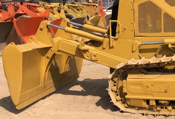 ขายรถดันดิน CAT D4K ปี 2015 (4,XXX ชั่วโมง) นำเข้าเองจากญี่ปุ่น สภาพสวยพร้อมใช้งาน มีVDOการทำงานครับ