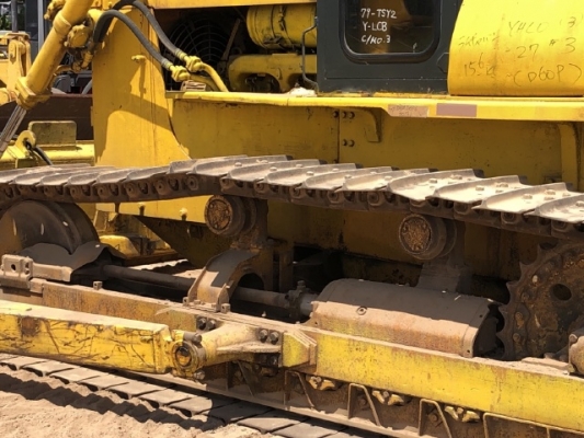 ขายรถดันดิน KOMATSU D60P-6 นำเข้าเองจากญี่ปุ่น สภาพสวยพร้อมใช้ มีVDOการทำงานครับ ขายรถดันดิน KOMATSU D60P-6 นำเข้าเองจากญี่ปุ่น สภาพสวยพร้อมใช้ มีVDOการทำงานครับ