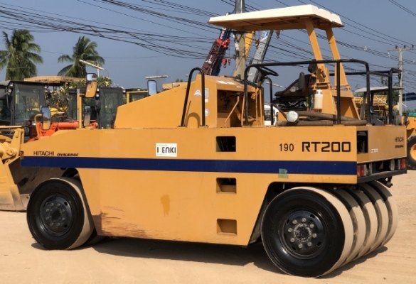 ขายรถบด 9 ล้อ HITACHI RT200 (3,XXX ชั่วโมง) นำเข้าเองจากญี่ปุ่น สภาพสวยพร้อมใช้ มีVDOการทำงานครับ