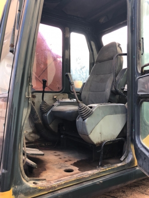 ขาย komatsu pc200-6 รถพร้อมใช้ 0869325836 ขาย komatsu pc200-6 รถพร้อมใช้ 0869325836