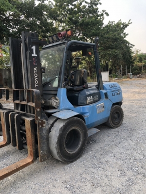 Forklift 4.5t (Toyota) รุ่น7 เสา3เมตร สไลด์งา เครื่อง14z ชั่วโมงการทำงานน้อย toyota สนใจติดต่อ 092-925-5615 / แม็ก 099-126-9911 Forklift 4.5t (Toyota) รุ่น7 เสา3เมตร สไลด์งา เครื่อง14z ชั่วโมงการทำงานน้อย toyota สนใจติดต่อ 092-925-5615 / แม็ก 099-126-9911
