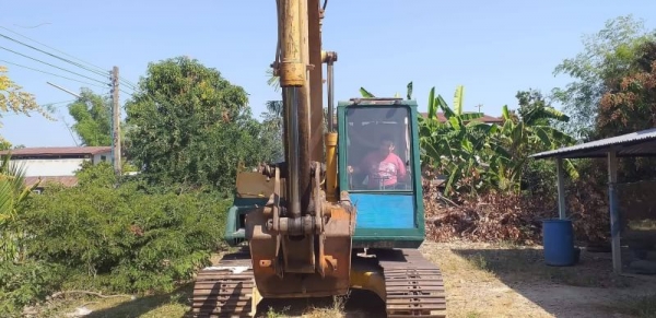 KOMATSU PC 120-3 KOMATSU PC 120-3