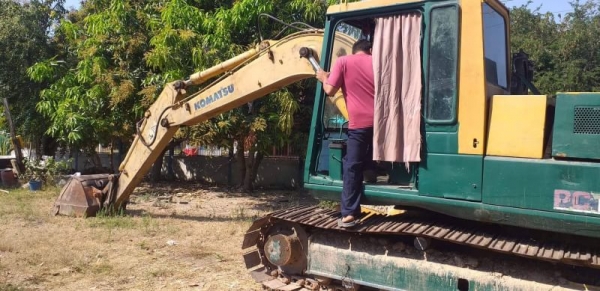 KOMATSU PC 120-3 KOMATSU PC 120-3