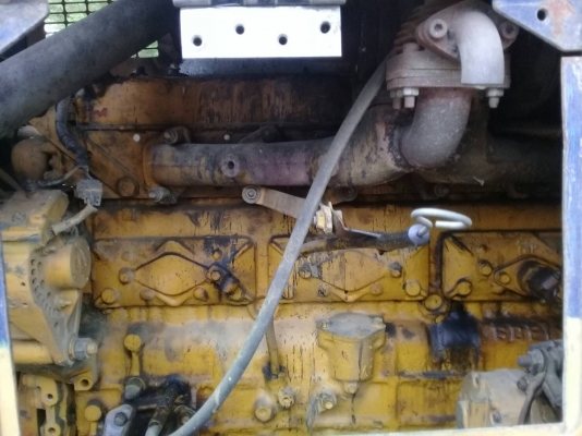 รถตักล้อยางKOMATSU 515 เครื่องเทอร์โบว์ สภาพพร้อมใช้งาน รถตักล้อยางKOMATSU 515 เครื่องเทอร์โบว์ สภาพพร้อมใช้งาน