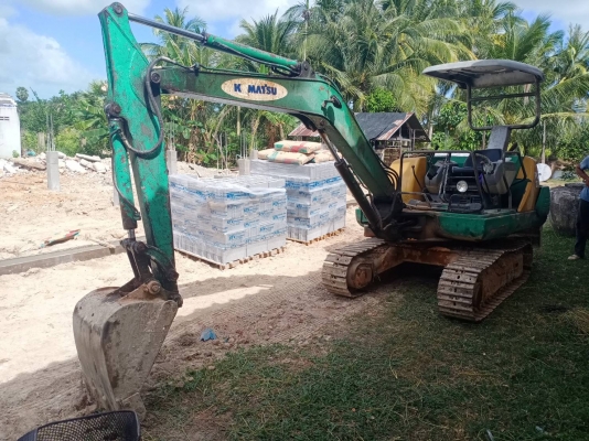 ขายด่วนปรับลดราคาเหลือ 190,000 KOMATSU PC30-7 สภาพพร้อมใช้งาน