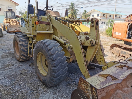 รถตักCAT910F รถตักCAT910F