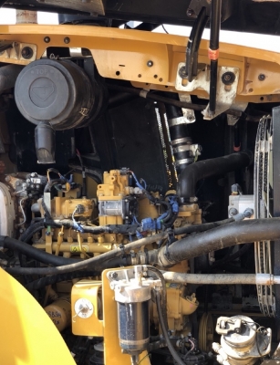 ขายรถตักล้อยาง CAT 910K ปี 2015 แขนยาวพิเศษ นำเข้าเองจากญี่ปุ่น สภาพสวยพร้อมใช้งาน มีVDOการทำงานครับ ขายรถตักล้อยาง CAT 910K ปี 2015 แขนยาวพิเศษ นำเข้าเองจากญี่ปุ่น สภาพสวยพร้อมใช้งาน มีVDOการทำงานครับ