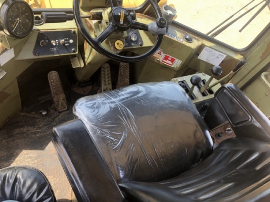 ขายรถตักล้อยาง CAT 936Z (เทียบเท่า WA300) นำเข้าเองจากญี่ปุ่น สภาพสวยพร้อมใช้ มีVDOการทำงานครับ ขายรถตักล้อยาง CAT 936Z (เทียบเท่า WA300) นำเข้าเองจากญี่ปุ่น สภาพสวยพร้อมใช้ มีVDOการทำงานครับ