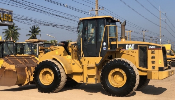 ขายรถตักล้อยาง CAT 950G นำเข้าเองจากญี่ปุ่น สภาพสวยพร้อมใช้งาน มีVDOการทำงานครับ