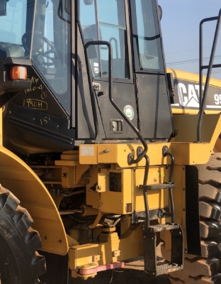 ขายรถตักล้อยาง CAT 950H ปี 2012 นำเข้าเองจากญี่ปุ่น สภาพสวยพร้อมใช้งาน มีVDOการทำงานครับ