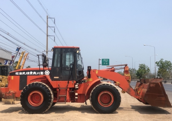 ขายรถตักล้อยาง CAT 962G นำเข้าเองจากญี่ปุ่น สภาพสวยพร้อมใช้ มีVDOการทำงานครับ ขายรถตักล้อยาง CAT 962G นำเข้าเองจากญี่ปุ่น สภาพสวยพร้อมใช้ มีVDOการทำงานครับ