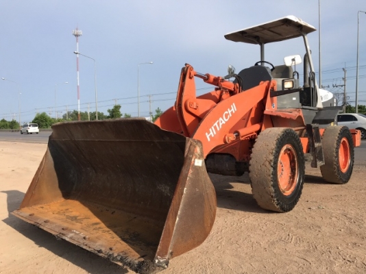 ขายรถตักล้อยาง HITACHI ZW100 ปี 2012 แขนยาวพิเศษ นำเข้าเองจากญี่ปุ่น สภาพสวยพร้อมใช้งาน มีVDOการทำงานครับ ขายรถตักล้อยาง HITACHI ZW100 ปี 2012 แขนยาวพิเศษ นำเข้าเองจากญี่ปุ่น สภาพสวยพร้อมใช้งาน มีVDOการทำงานครับ