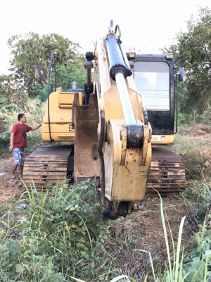 แบคโฮCAT320D เอกสารเล่มทะเบียน พร้อมชุดโอนราคา 1,200,000 ต่อรอง