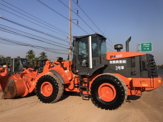 ขายรถตักล้อยาง HITACHI ZW180 ปี 2013 แขนยาวพิเศษ นำเข้าจากญี่ปุ่น สภาพสวยพร้อมใช้ ขายรถตักล้อยาง HITACHI ZW180 ปี 2013 แขนยาวพิเศษ นำเข้าจากญี่ปุ่น สภาพสวยพร้อมใช้