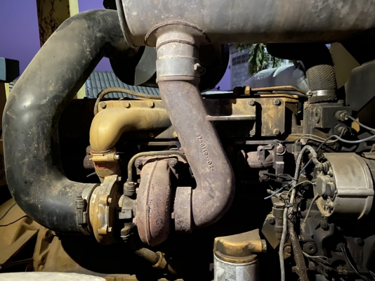 ขาย 650,000 รถบดสั่นสะเทือน เล่มทะเบียน CAT CS 563 D ขนาด 10 ตัน 2 เพลา ทำงาน 12,000 ชม. เครื่องดี เกียร์แรง ระบบสั่นสะเทือนหยาบและละเอียด แรงสุดยอด รถสวยพร้อมใช้  รถอยู่ พนมสารคาม 090-772-3710 090-772-3708