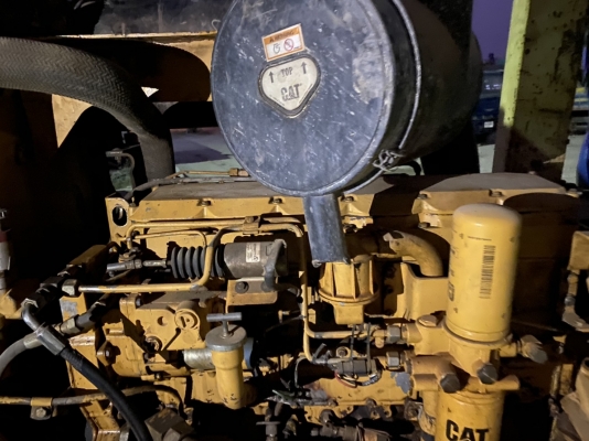 ขาย 650,000 รถบดสั่นสะเทือน เล่มทะเบียน CAT CS 563 D ขนาด 10 ตัน 2 เพลา ทำงาน 12,000 ชม. เครื่องดี เกียร์แรง ระบบสั่นสะเทือนหยาบและละเอียด แรงสุดยอด รถสวยพร้อมใช้  รถอยู่ พนมสารคาม 090-772-3710 090-772-3708