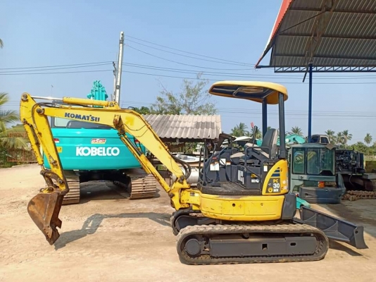 ขายKOMATSU PC30MR-2 เก่านอกแท้  มีลายแย๊ก  เดิมๆๆ  ใช้งานมาน้อย  โทร 089-3818694จ๊อย