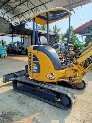 ขายKOMATSU PC30MR-2 เก่านอกแท้  มีลายแย๊ก  เดิมๆๆ  ใช้งานมาน้อย  โทร 089-3818694จ๊อย