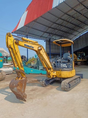 ขายKOMATSU PC30MR-2 เก่านอกแท้  มีลายแย๊ก  เดิมๆๆ  ใช้งานมาน้อย  โทร 089-3818694จ๊อย