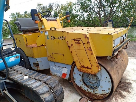 ขายรถบด SAKAI TW500. เอวอ่อน  สวย เครื่องปั๊มแห้ง  ระบบครบ  พร้อมใช้  โทร 089-3818694จ๊อย