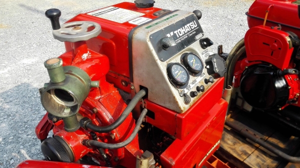 ปั้มน้ำดับเพลิงเก่าญี่ปุ่น TOHATSU FIREPUMP JAPAN เครื่องยนต์ เบนซิน 45 PS ท่อ 3 นิ้ว เข้ามา 4 ตัว ????#ขายตามสภาพ????