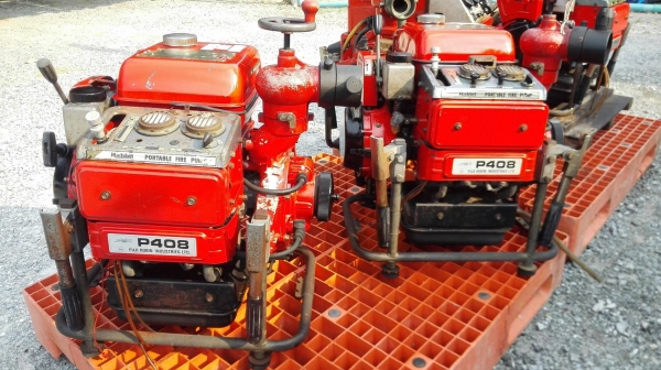 ปั้มน้ำดับเพลิงเก่าญี่ปุ่น TOHATSU FIREPUMP JAPAN เครื่องยนต์ เบนซิน 45 PS ท่อ 3 นิ้ว เข้ามา 4 ตัว ????#ขายตามสภาพ????