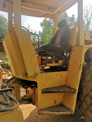 ขายด่วน!!รถบดสั่นสะเทือน10ตัน โบแม็กซ์BW212 D-2 ล้อเรียบ2เพลา เครื่อง4สูบเทอร์โบ ยางดี สภาพดี ใช้งานได้เลย ราคาไม่แพง ขายด่วน!!รถบดสั่นสะเทือน10ตัน โบแม็กซ์BW212 D-2 ล้อเรียบ2เพลา เครื่อง4สูบเทอร์โบ ยางดี สภาพดี ใช้งานได้เลย ราคาไม่แพง