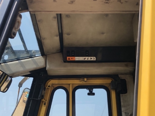 ขายรถตักล้อยาง KOMATSU SD30-6 ปี 2006 นำเข้าเองจากญี่ปุ่น สภาพสวยพร้อมใช้งาน มีVDOการทำงานครับ