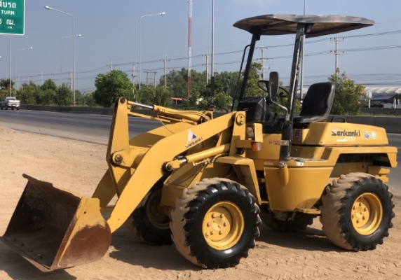 ขายรถตักล้อยาง KOMATSU WA30-5 (2,XXX ชั่วโมง) นำเข้าเองจากญี่ปุ่น สภาพสวยพร้อมใช้ มีVDOการทำงานครับ