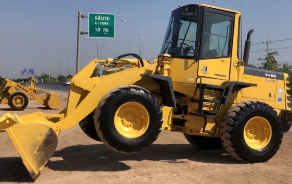 ขายรถตักล้อยาง KOMATSU WA100-3 นำเข้าเองจากญี่ปุ่น สภาพสวยพร้อมใช้ มีVDOการทำงานครับ
