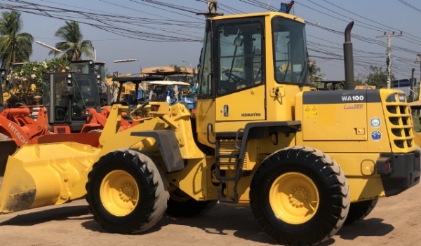 ขายรถตักล้อยาง KOMATSU WA100-3 นำเข้าเองจากญี่ปุ่น สภาพสวยพร้อมใช้ มีVDOการทำงานครับ