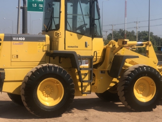 ขายรถตักล้อยาง KOMATSU WA100-3 นำเข้าเองจากญี่ปุ่น สภาพสวยพร้อมใช้ มีVDOการทำงานครับ