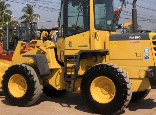 ขายรถตักล้อยาง KOMATSU WA100-3 นำเข้าเองจากญี่ปุ่น สภาพสวยพร้อมใช้ มีVDOการทำงานครับ