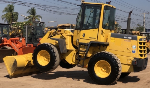 ขายรถตักล้อยาง KOMATSU WA100-3 นำเข้าเองจากญี่ปุ่น สภาพสวยพร้อมใช้ มีVDOการทำงานครับ