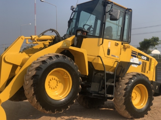 ขายรถตักล้อยาง KOMATSU WA100-5 นำเข้าเองจากญี่ปุ่น สภาพสวยพร้อมใช้ มีVDOการทำงานครับ