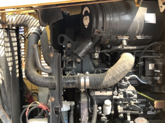 ขายรถตักล้อยาง KOMATSU WA100-5 นำเข้าเองจากญี่ปุ่น สภาพสวยพร้อมใช้ มีVDOการทำงานครับ