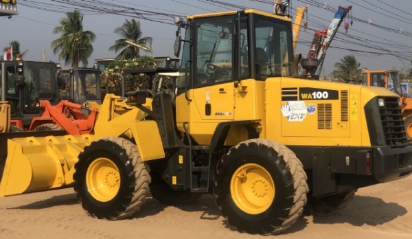 ขายรถตักล้อยาง KOMATSU WA100-5 นำเข้าเองจากญี่ปุ่น สภาพสวยพร้อมใช้ มีVDOการทำงานครับ