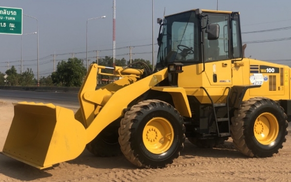 ขายรถตักล้อยาง KOMATSU WA100-5 นำเข้าเองจากญี่ปุ่น สภาพสวยพร้อมใช้ มีVDOการทำงานครับ