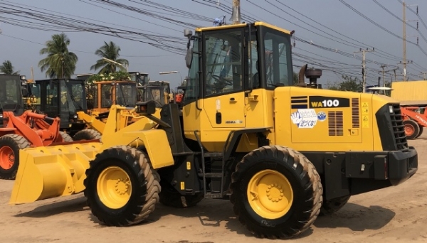 ขายรถตักล้อยาง KOMATSU WA100-5 นำเข้าเองจากญี่ปุ่น สภาพสวยพร้อมใช้ มีVDOการทำงานครับ