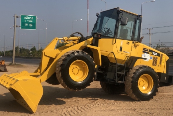 ขายรถตักล้อยาง KOMATSU WA100-5 นำเข้าเองจากญี่ปุ่น สภาพสวยพร้อมใช้ มีVDOการทำงานครับ