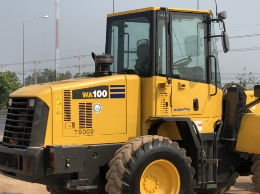 ขายรถตักล้อยาง KOMATSU WA100-5 นำเข้าเองจากญี่ปุ่น สภาพสวยพร้อมใช้ มีVDOการทำงานครับ