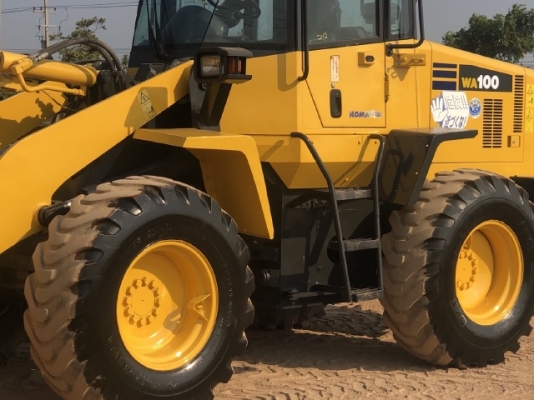 ขายรถตักล้อยาง KOMATSU WA100-5 นำเข้าเองจากญี่ปุ่น สภาพสวยพร้อมใช้ มีVDOการทำงานครับ