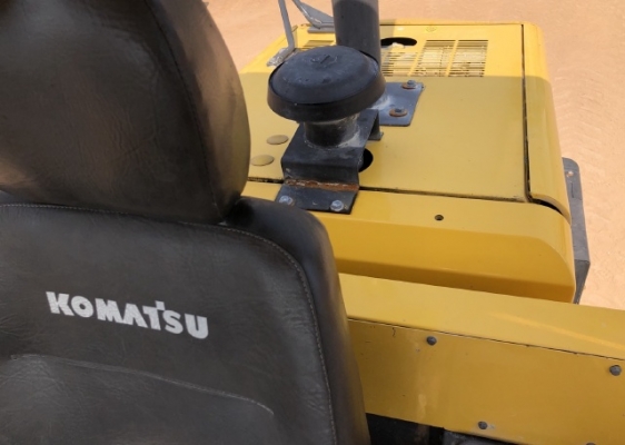 ขายรถตักล้อยาง KOMATSU WA100-6 ปี 2013 (3,XXX ชั่วโมง) นำเข้าเองจากญี่ปุ่น สภาพสวยพร้อมใช้ มีVDOการทำงานครับ