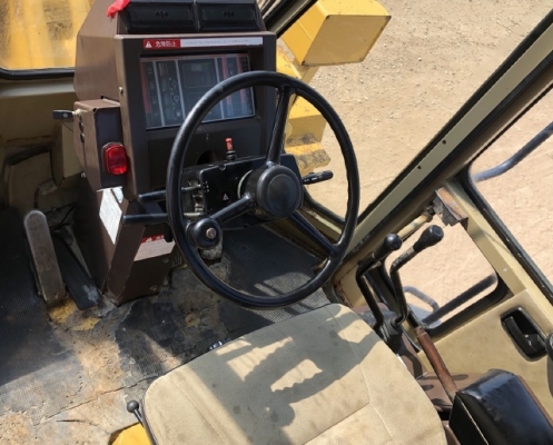 ขายรถตักล้อยาง KOMATSU WA300-1 นำเข้าเองจากญี่ปุ่น สภาพสวยพร้อมใช้ มีVDOการทำงานครับ