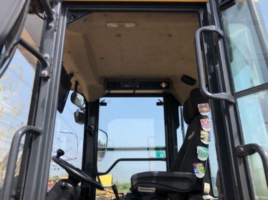 ขายรถตักล้อยาง KOMATSU WA320-7 ปี 2015 นำเข้าเองจากญี่ปุ่น สภาพสวยพร้อมใช้ มีVDOการทำงานครับ