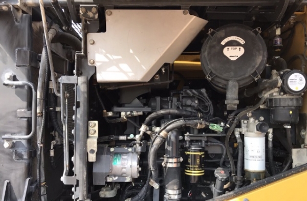 ขายรถตักล้อยาง KOMATSU WA320-7 ปี 2015 นำเข้าเองจากญี่ปุ่น สภาพสวยพร้อมใช้ มีVDOการทำงานครับ