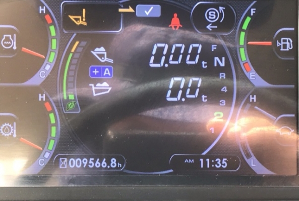 ขายรถตักล้อยาง KOMATSU WA320-7 ปี 2015 นำเข้าเองจากญี่ปุ่น สภาพสวยพร้อมใช้ มีVDOการทำงานครับ